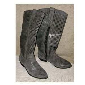 ***Women's Boots***